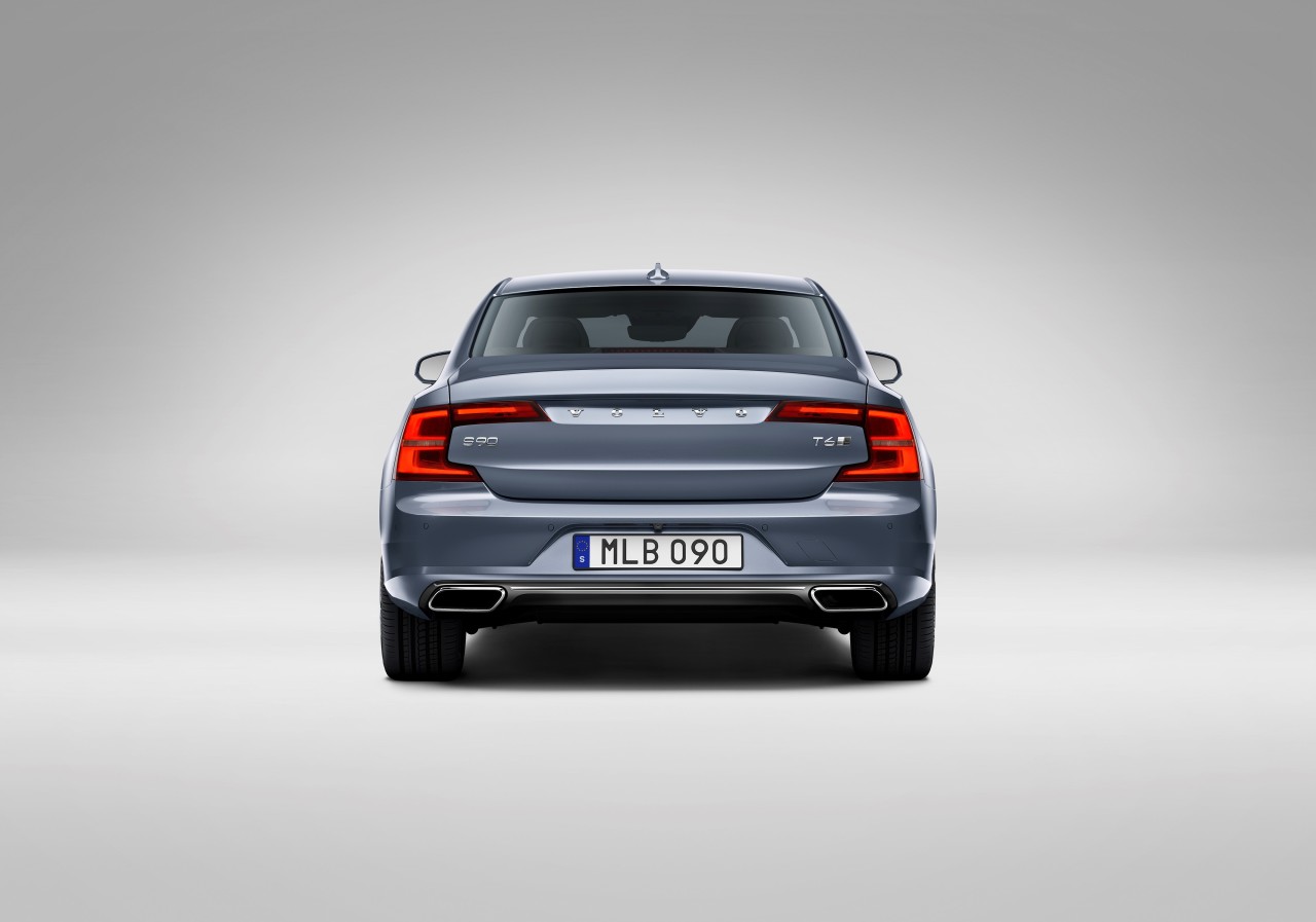 [Image: 170389-rear-volvo-s90-mussel-blue.jpg]