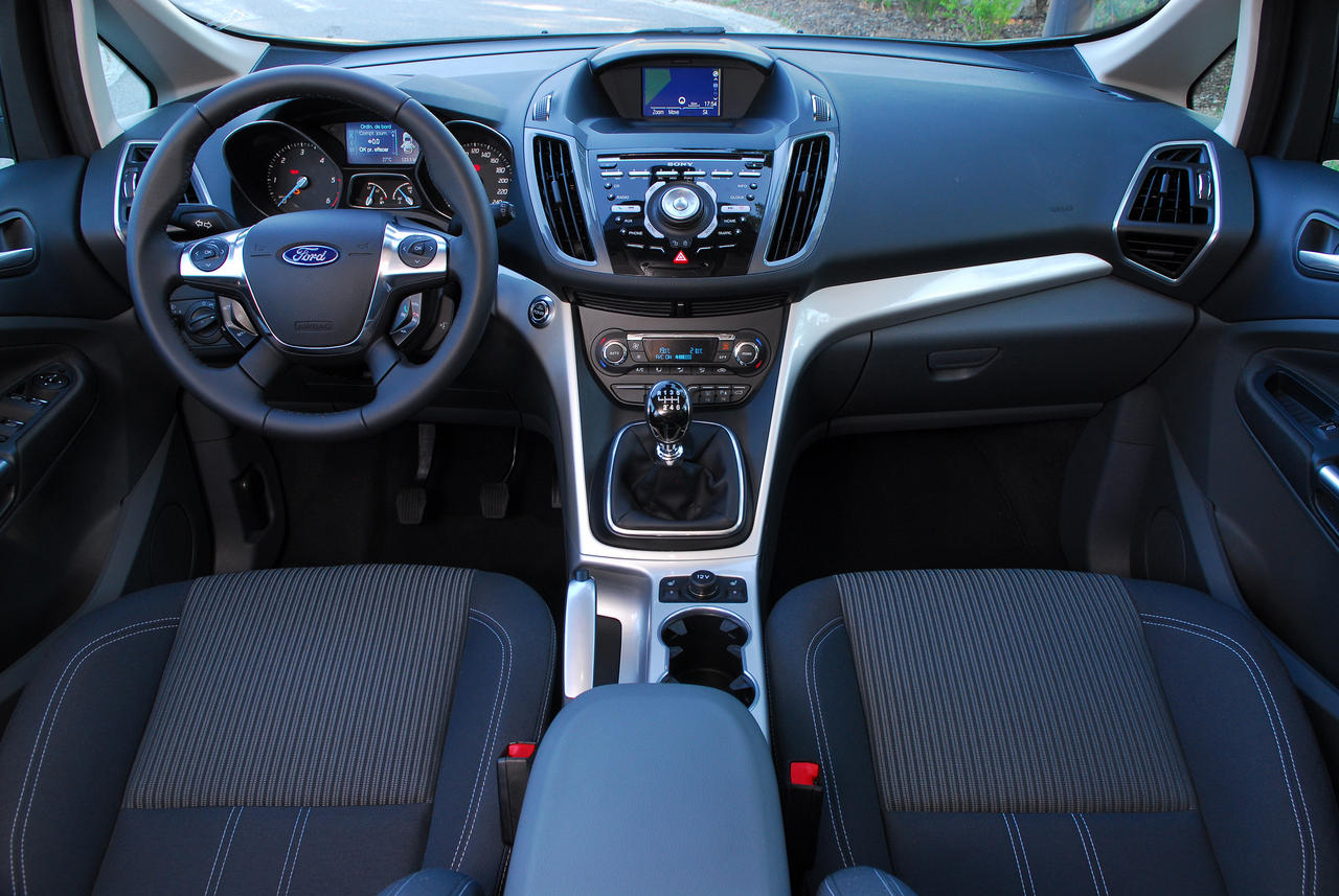 Le Ford C-MAX voit grand pour offrir sept places