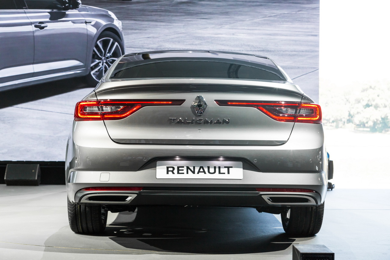 EN DIRECT - Présentation de la Renault Talisman, la ...