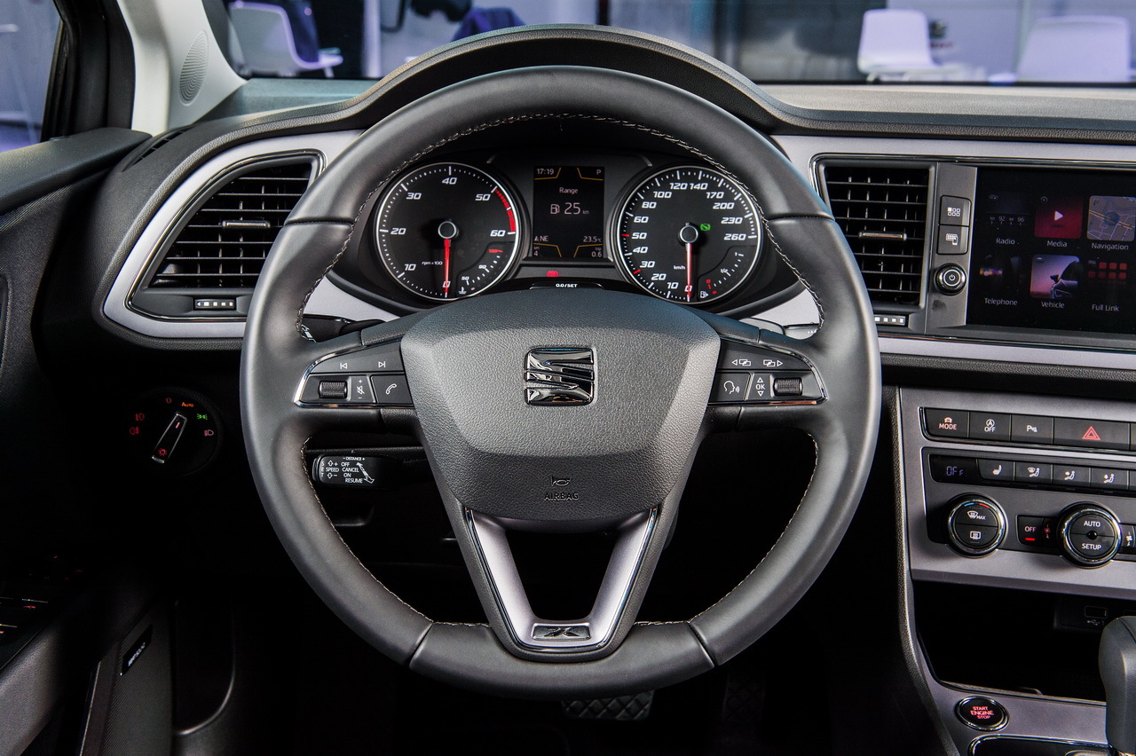 2017-seat-leon-restylage-17.jpg