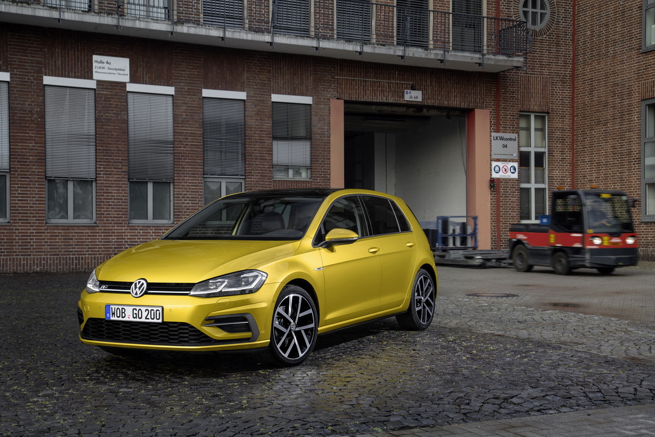 2017-volkswagen-golf-tsi-evo-5.jpg