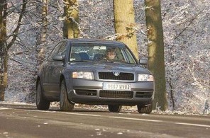 Bien que son moteur ne soit pas un foudre de guerre, la Superb TDI 100 Classic offre le confort d'une berline de luxe.