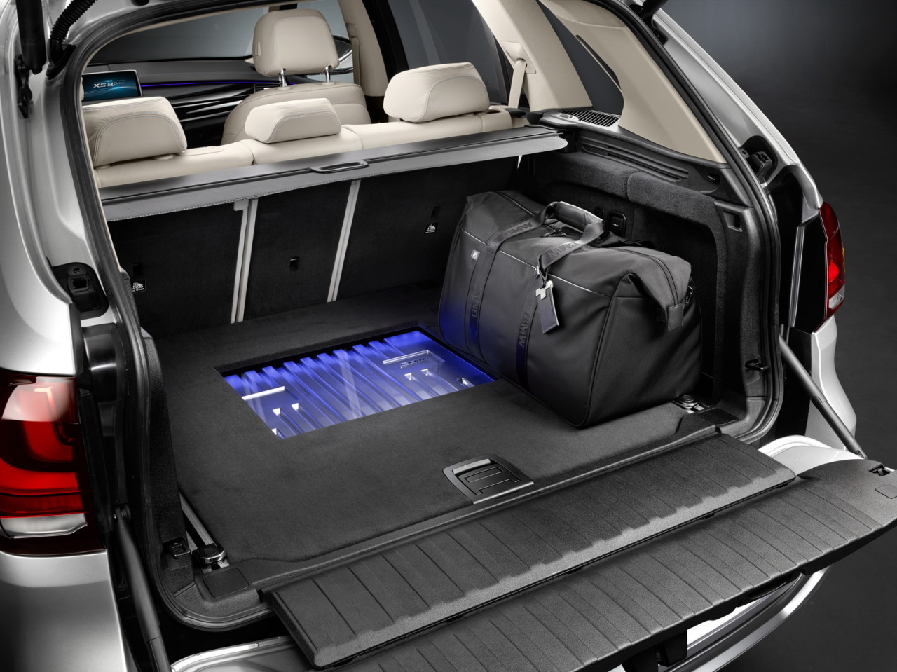 BMW X5 eDrive Concept (2014) : le X5 à moteur hybride ...