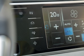 L'écran de 7 pouces du nouveau C4 Picasso est tactile. Il permet de contrôler la climatisation, le multimédia, le GPS, le téléphone...