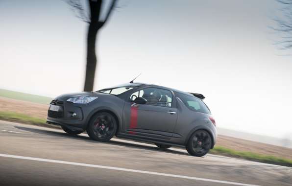 Essai Citroën DS3 R cabrio : elle ne manque pas d'air !