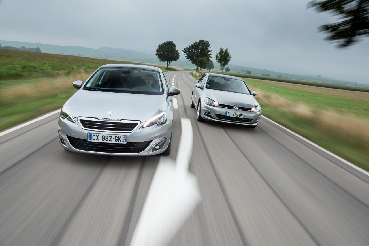 Nouvelle-Peugeot-308-versus-Volkswagen_49.jpg