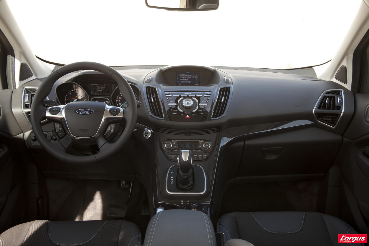 Nouveau Ford Kuga : la gamme et les tarifs