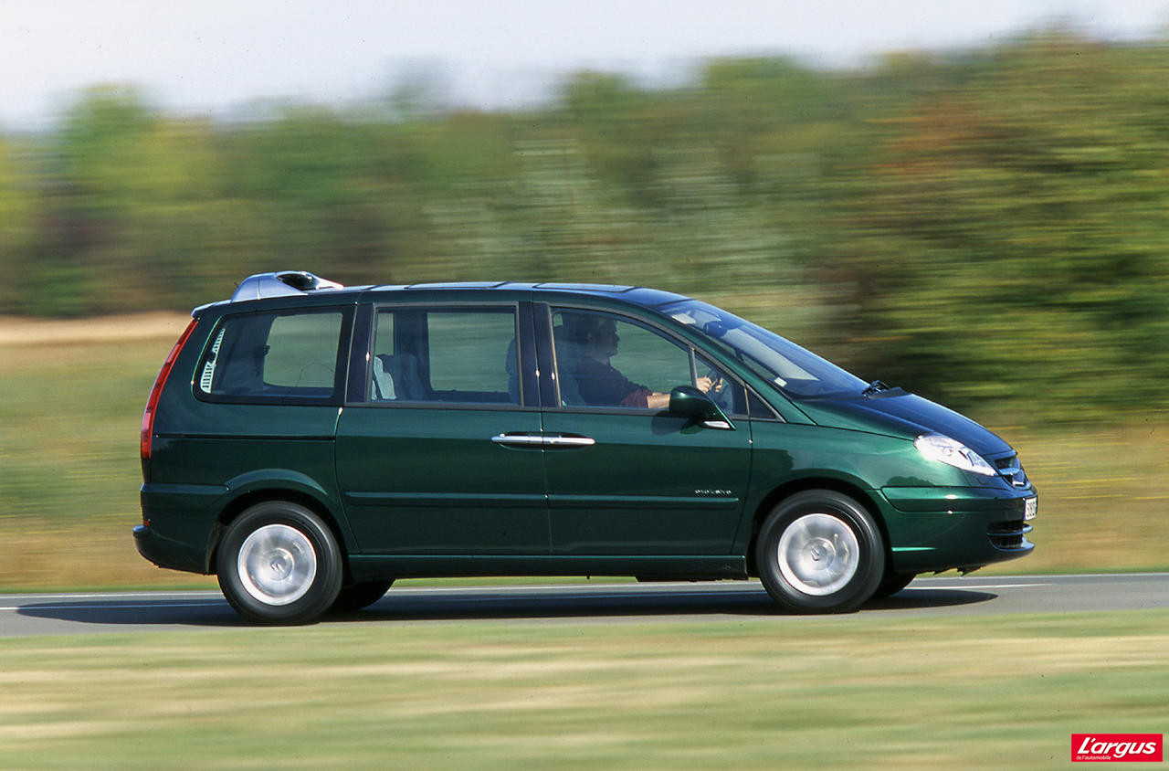 Citroën C8 et Peugeot 807 : l'affaire de la courroie de distribution