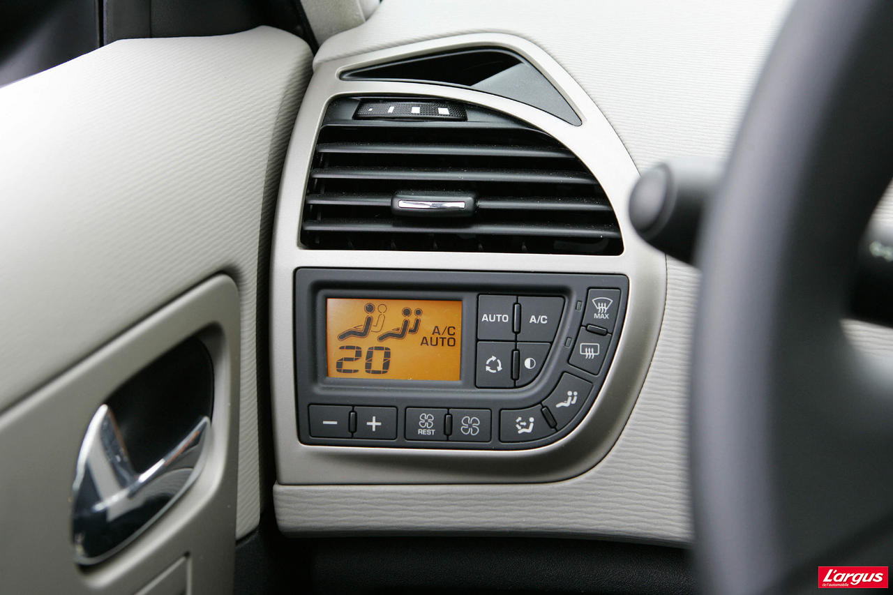 Nissan Note Occasion >> Citroën C4 Picasso Laquelle choisir Nissan Note Occasion >> Citroën C4 Picasso Laquelle choisir