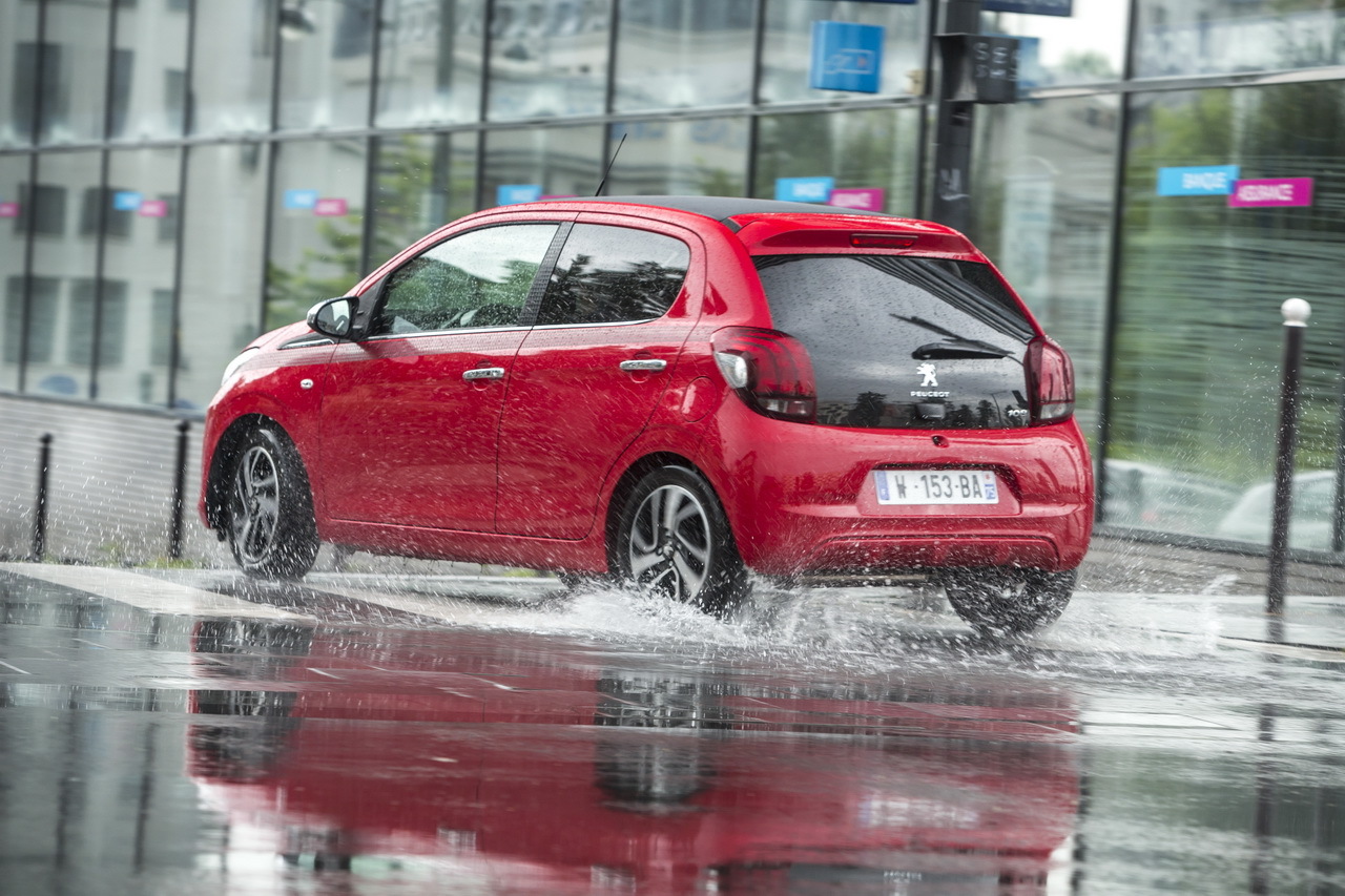 Peugeot%2D108%2Dvti%2DAllure%2DFeline%2D2014%5F26%2Ejpg