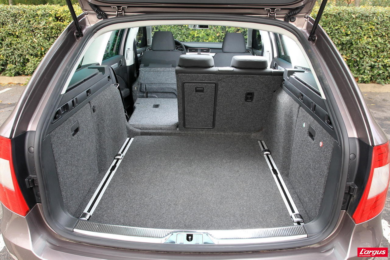 Skoda Superb Combi Classe affaire, tarif éco