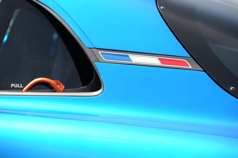 alpine-renault-celebration-concept-72.jpg