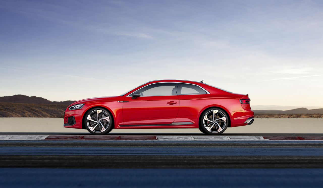 [Image: audi-rs-5-coupe-photos-officielles-04.jpg]