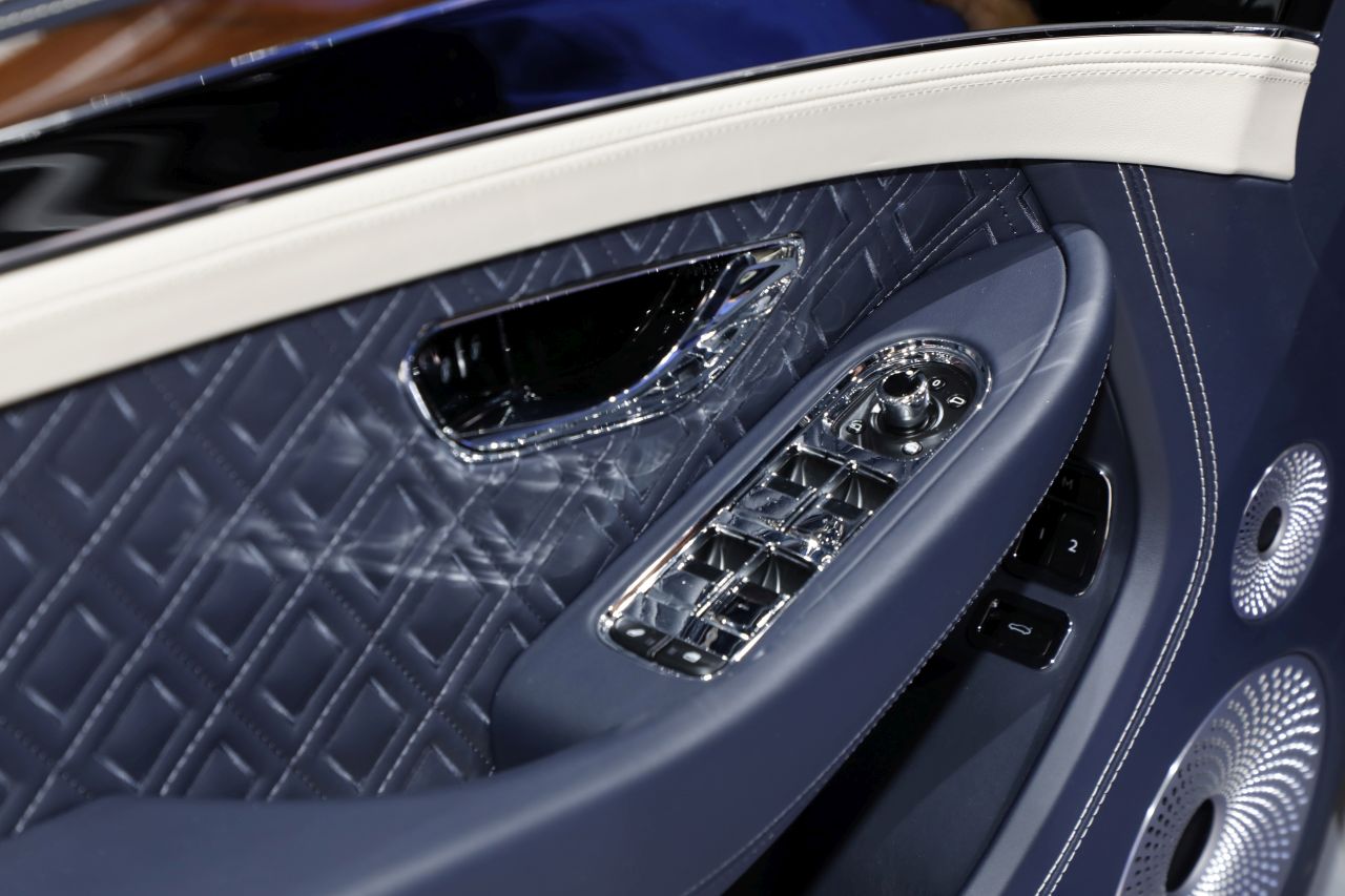 bentley-continentalgt-ll-francfort2017-0