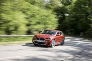 BMW X2 2018 M Sport orange action avant gauche