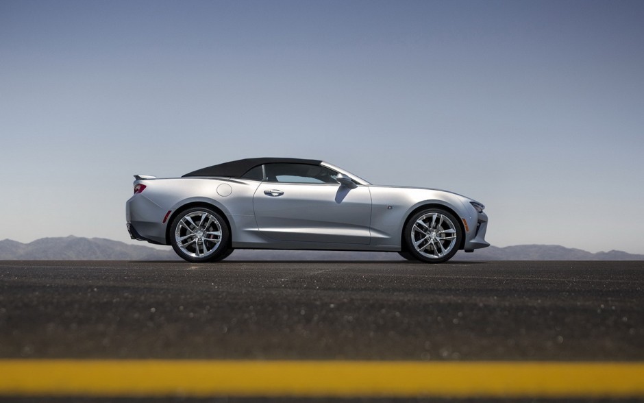 La Nouvelle Chevrolet Camaro D 233 J 224 En Version Cabriolet
