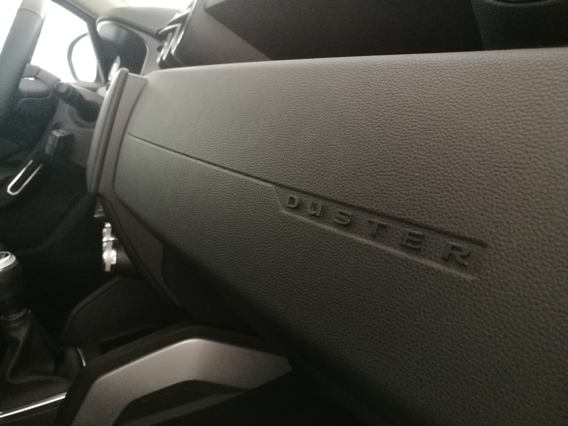 dacia-duster-2-2017-int-24.jpg