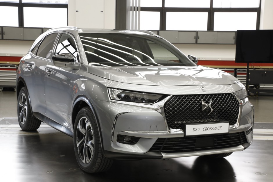ds7-crossback-2017-sochaux-92_1.jpg?widt