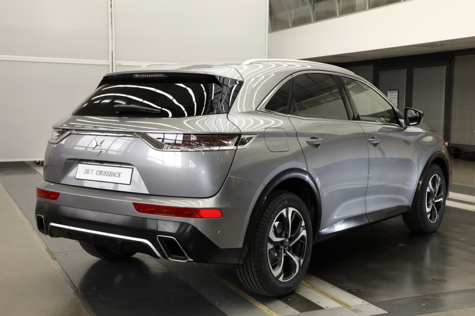 ds7-crossback-2017-sochaux-94_1.jpg?widt