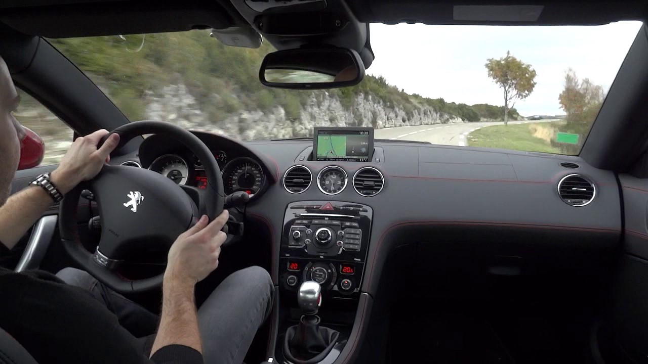 Essai vidéo de la Peugeot RCZ R (2013)