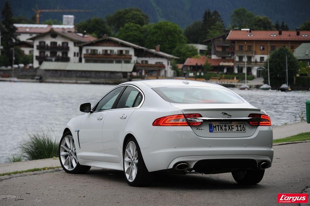 Jaguar XF Laquelle choisir