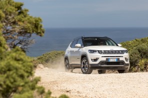 nouveau jeep compass sur piste