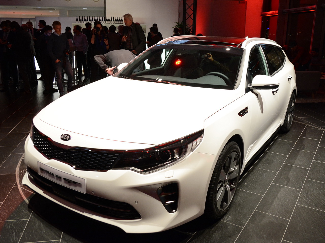 Kia Optima SW GT : une Optima GT de 245 ch à Genève ! - L ...