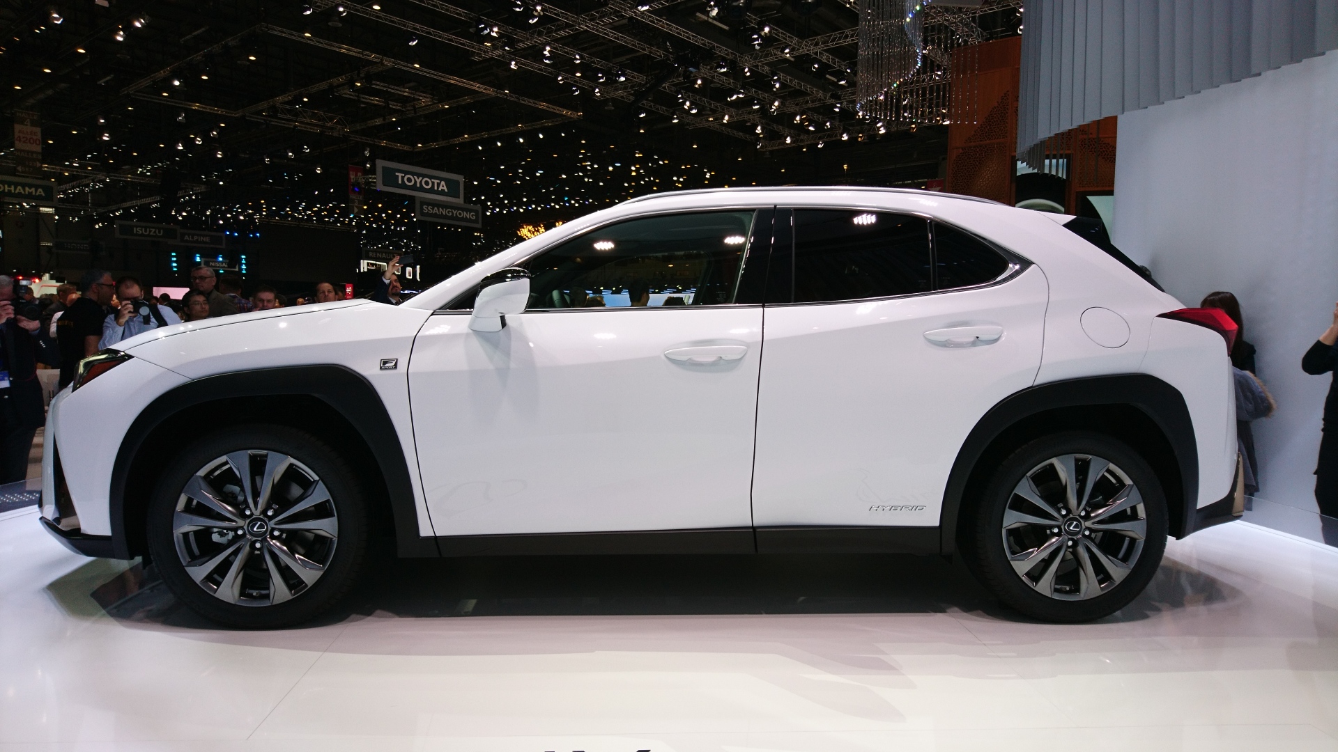 lexus-ux-geneve-2018-0680.jpg