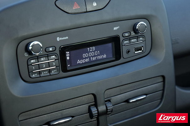 m_Renault_Clio_Authentique_35.JPG