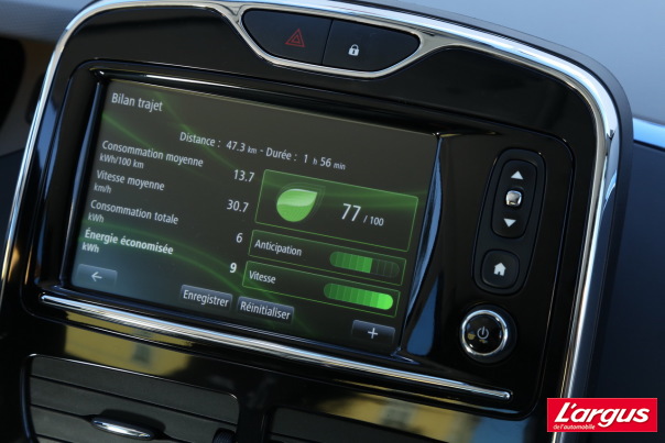 Articles presse et internet sur la Zoé - Page 2 M_essai-Renault-ZOE-2013_38
