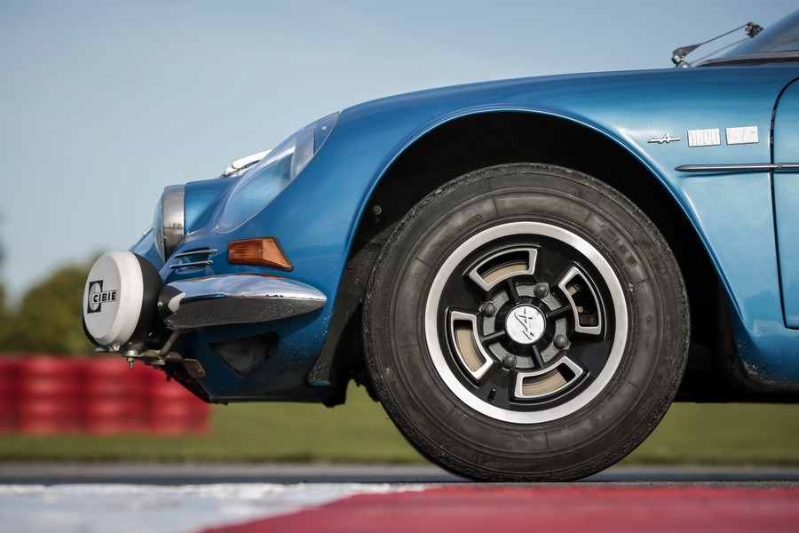 match-alpine-a110-2010-berlinette16.jpg?