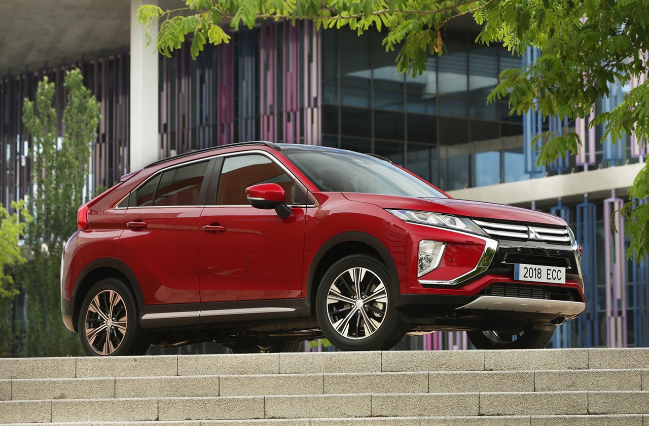 Купеобразный Mitsubishi Eclipse Cross приедет в Россию в 2018 году Купеобразный Mitsubishi Eclipse Cross приедет в Россию в 2018 году