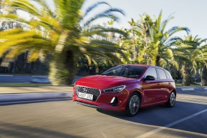 nouvelle hyundai i30 sur la route