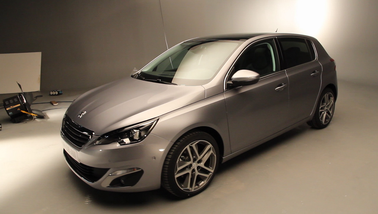 La Peugeot 308 déchaîne déjà les passions - L'argus