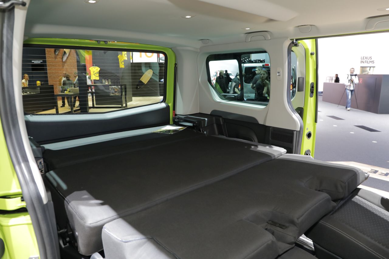 Opel Vivaro Life : camping vert - Photo #18 - L'argus