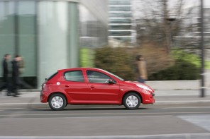 bruits de grincement traverse arrière peugeot 206