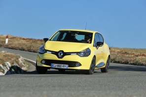 rappel renault clio risque d'usure des flexibles de frein avant