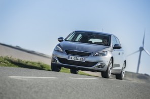 Tarifs Peugeot 308 : moteur 1.2 PureTech 110, série Sensation...