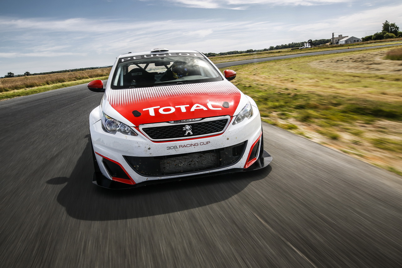 Peugeot Sport 308 Racing Cup : le premier exemplaire enfin livré !