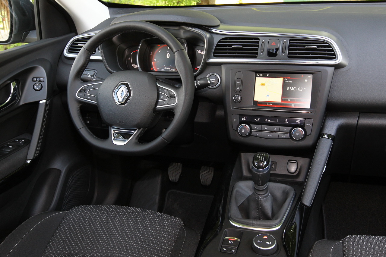 Essai comparatif Renault Kadjar vs Peugeot 3008 : le choc ...