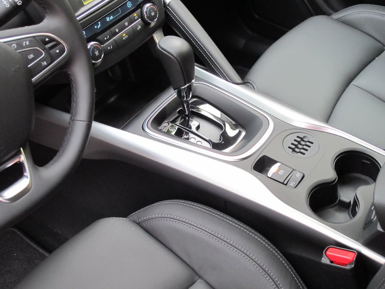 Essai Renault Kadjar dCi EDC le test du Kadjar à boîte automatique Photo 10 L'argus Essai Renault Kadjar dCi EDC le test du Kadjar à boîte automatique Photo 10 L'argus