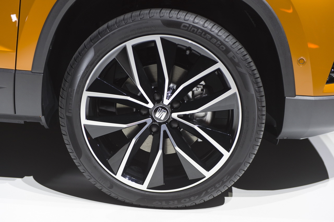 seat-ateca-2016-09_1.jpg