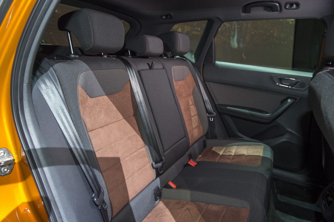 seat-ateca-2016-24.jpg