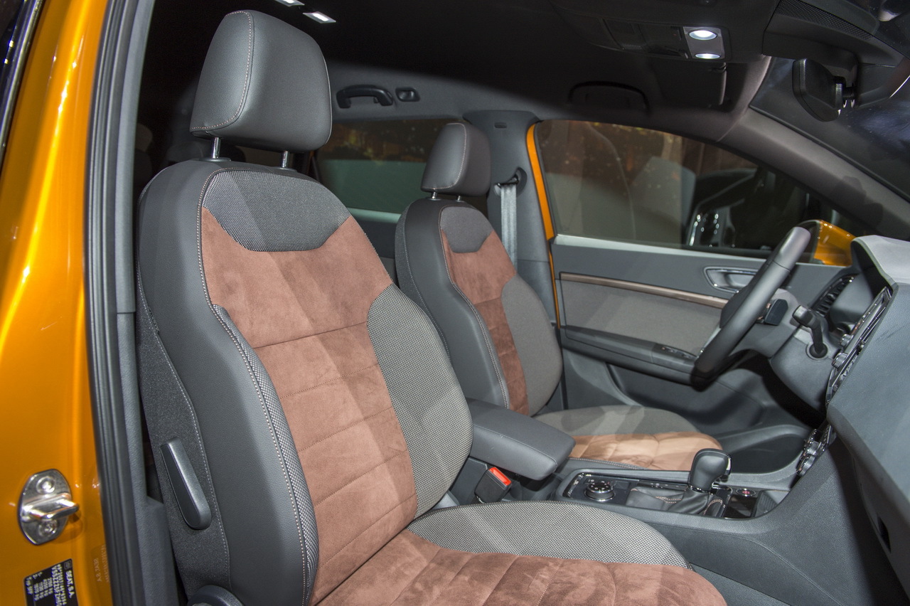 seat-ateca-2016-26.jpg