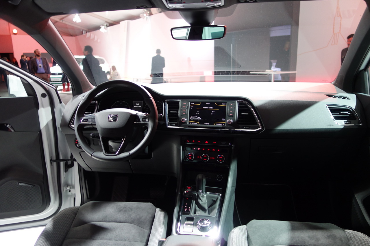 seat-ateca-2016-64.jpg