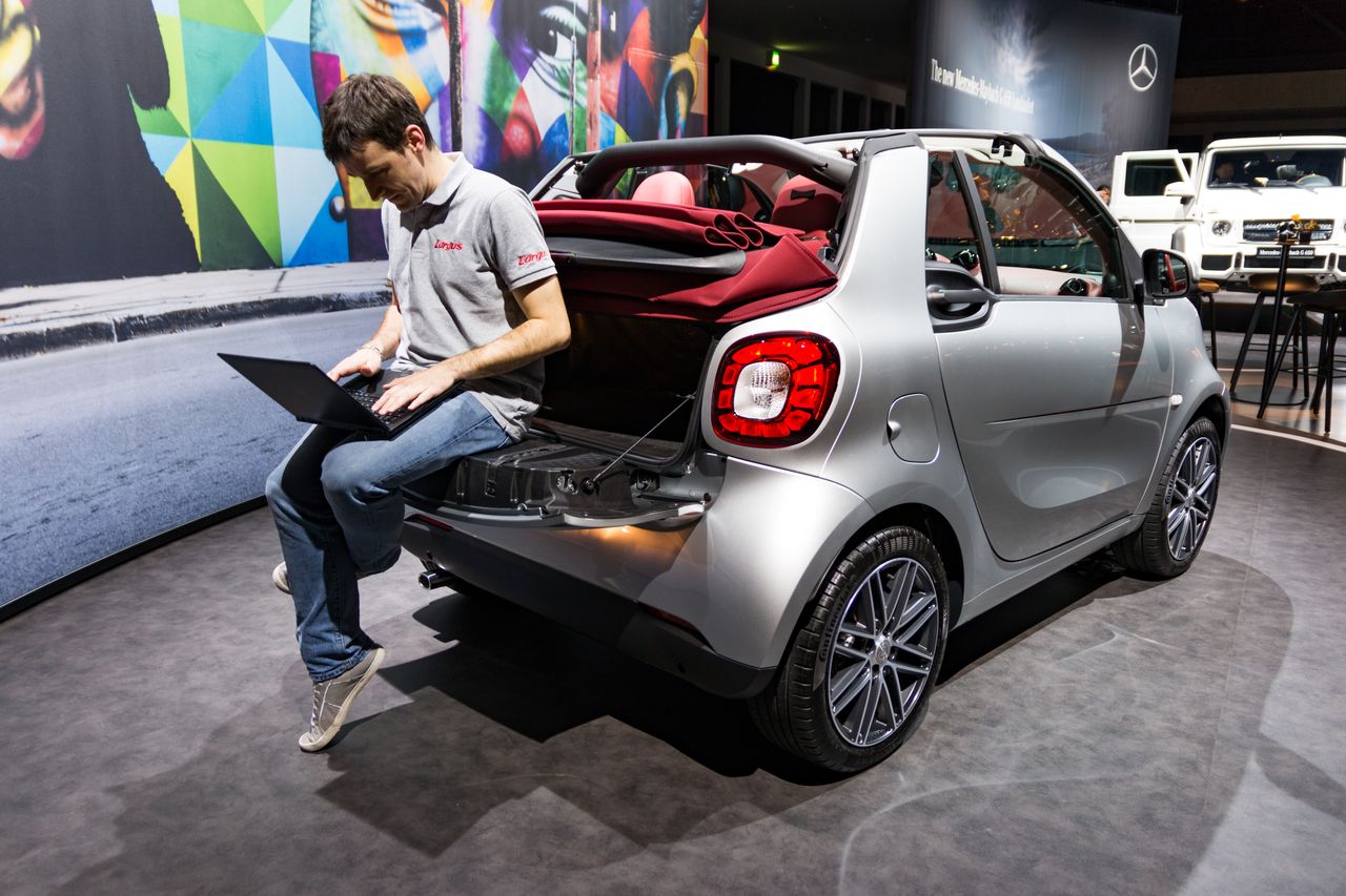 Smart Fortwo Brabus edition #2 : cousue de fil rouge