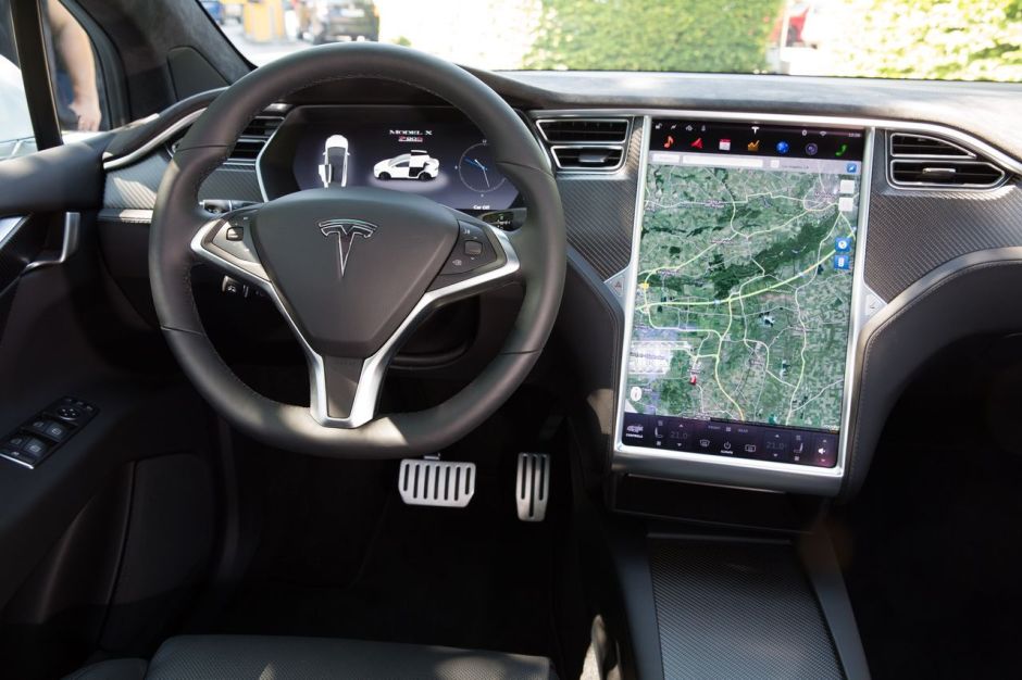 Essai Tesla Model X P90D : le SUV du troisième type ...