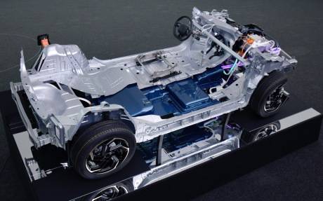 Electric e-CMP Peugeot 208 platform
