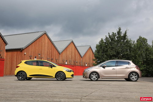 Renault Clio - Peugeot 208 : politiques divergentes