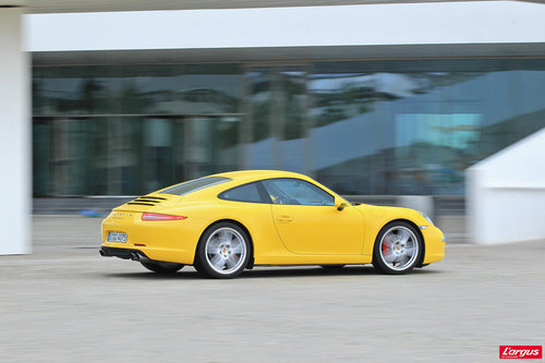 Porsche 911 Coupe Fleur des chants
